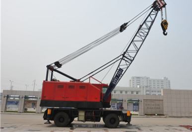 جرثقیل بندر لاستیکی
