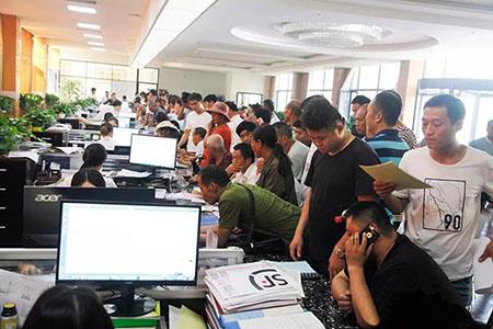 سفارشات جرثقیل ریخته گری متالورژی هانان یونیتی نشان می دهد trend.jpg blowout Henan yuntian metallurgical casting crane orders show a blowout trend.jpg